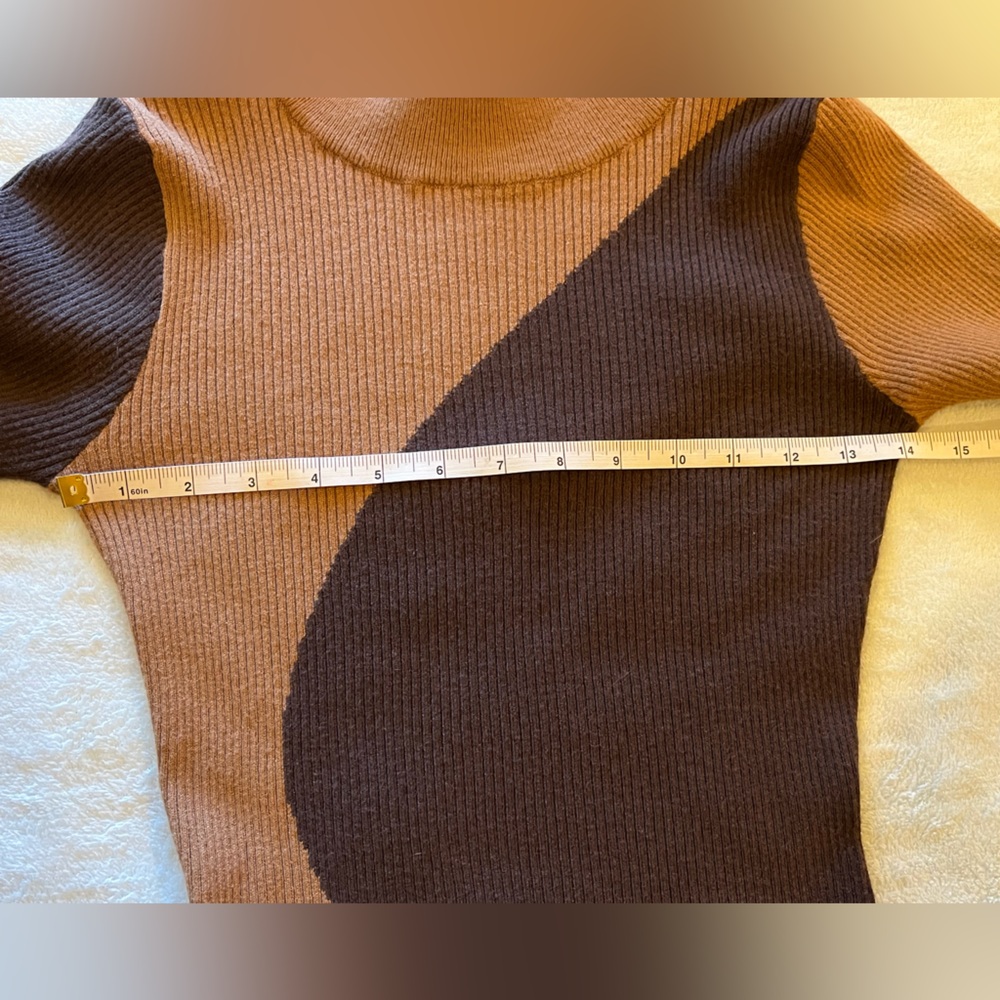 Colorblock knit ribbed mini dress. Long sleeves, semi-open back. Tan, brown. S - Picture 7 of 11
